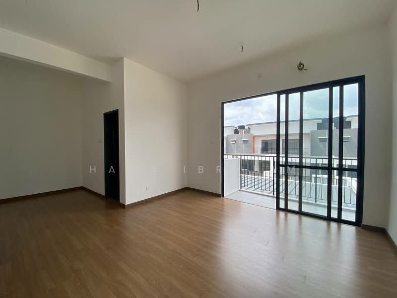 2-storey Terraced House for Sale in Seremban (Negeri Sembilan) - Hawa Ibrahim - Living Room - PropertyGuru.com.my