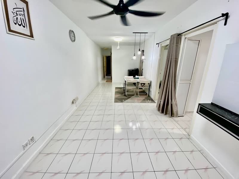 Pangsapuri untuk Dijual di Sri Penara - Fauran Nawawi - Living Room - PropertyGuru.com.my