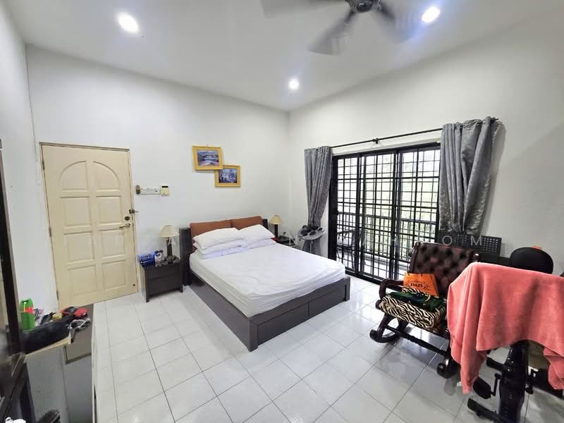 Bungalow for Sale in Taman Rasah Kemayan (Rasah) - Fauzan bin Sahrom - PropertyGuru.com.my