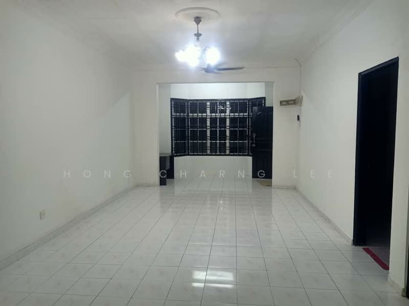 Rumah Teres untuk Disewa di Johor Bahru (Johor) - Hong Charng Lee - Living Room - PropertyGuru.com.my