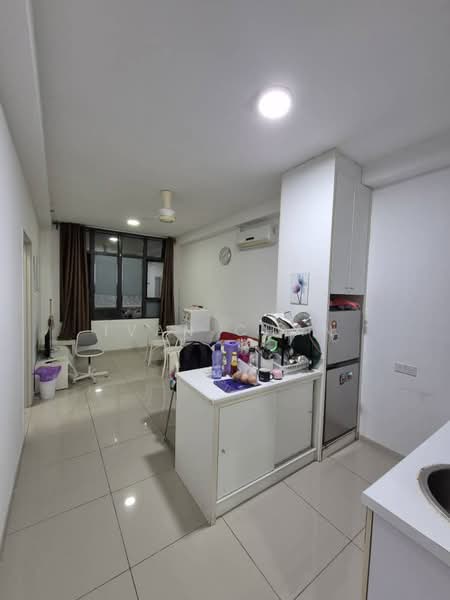 Servis Apartment untuk Disewa di Centrestage Designer Suite - Ivan Chan - Living Room - PropertyGuru.com.my