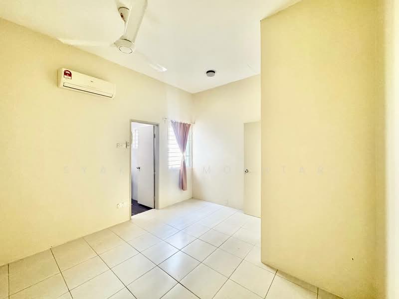 Semi-Detached House for Rent in Bandar Saujana Putra (Tanjong Duabelas) - Syakila Mokhtar - Interior - PropertyGuru.com.my