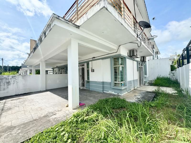 Semi-Detached House for Rent in Bandar Saujana Putra (Tanjong Duabelas) - Syakila Mokhtar - Exterior - PropertyGuru.com.my