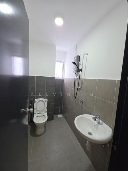Pangsapuri untuk Disewa di Residensi Akasia Jubilee - Kelvin Ho - Bathroom - PropertyGuru.com.my