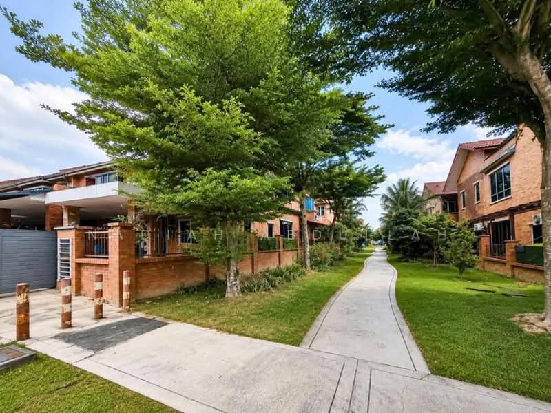 2-storey Terraced House for Sale in Alam Budiman (Shah Alam) - Nadiah Abdullah - Exterior - PropertyGuru.com.my