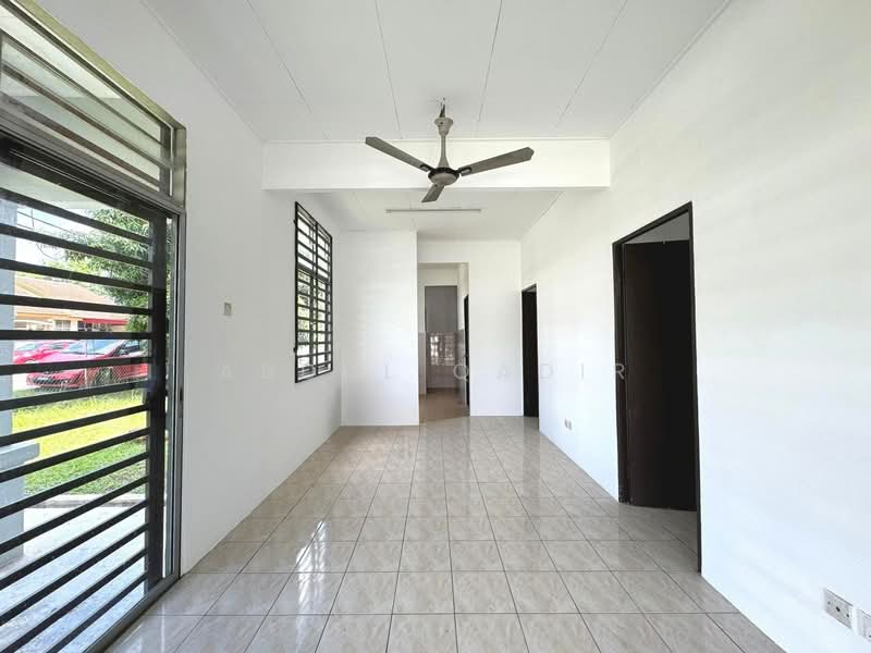 1-storey Terraced House for Sale in Bandar Saujana Putra (Tanjong Duabelas) - Abdul Qadir - PropertyGuru.com.my
