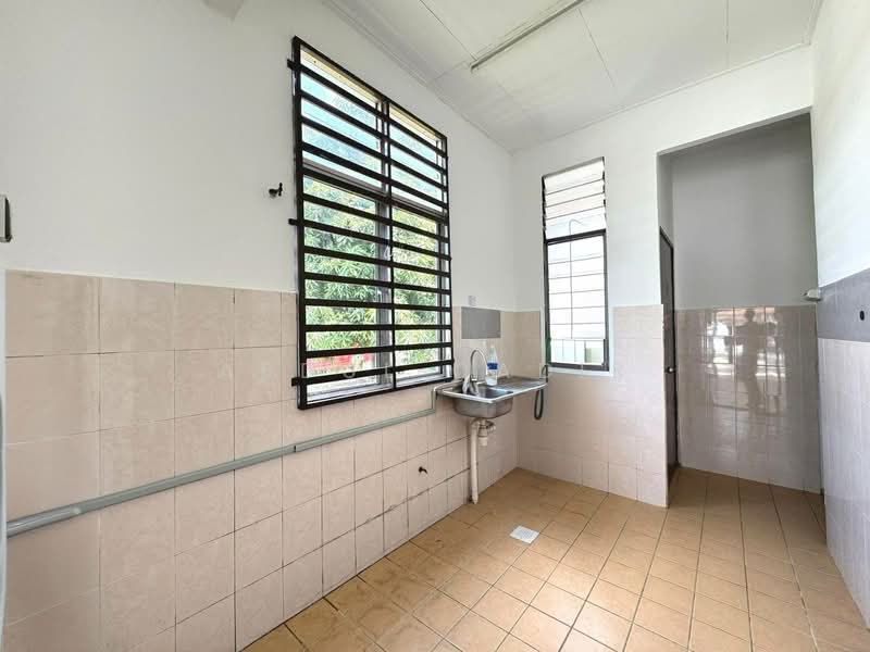 1-storey Terraced House for Sale in Bandar Saujana Putra (Tanjong Duabelas) - Abdul Qadir - PropertyGuru.com.my