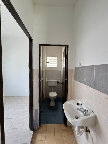 1-storey Terraced House for Sale in Bandar Saujana Putra (Tanjong Duabelas) - Abdul Qadir - PropertyGuru.com.my