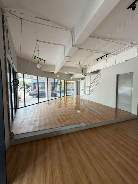 Shop / Office for Rent in Bandar Puncak Alam (Puncak Alam) - Eric Yap - Interior - PropertyGuru.com.my