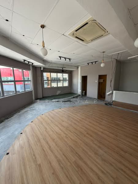 Shop / Office for Rent in Bandar Puncak Alam (Puncak Alam) - Eric Yap - Interior - PropertyGuru.com.my