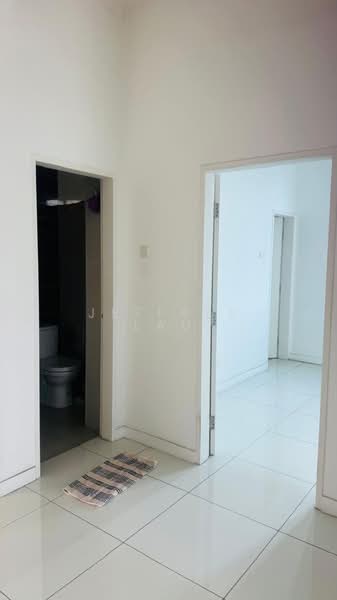 Service Residence for Sale at Skypod Residence - Jeffrey Lau - Bathroom - PropertyGuru.com.my