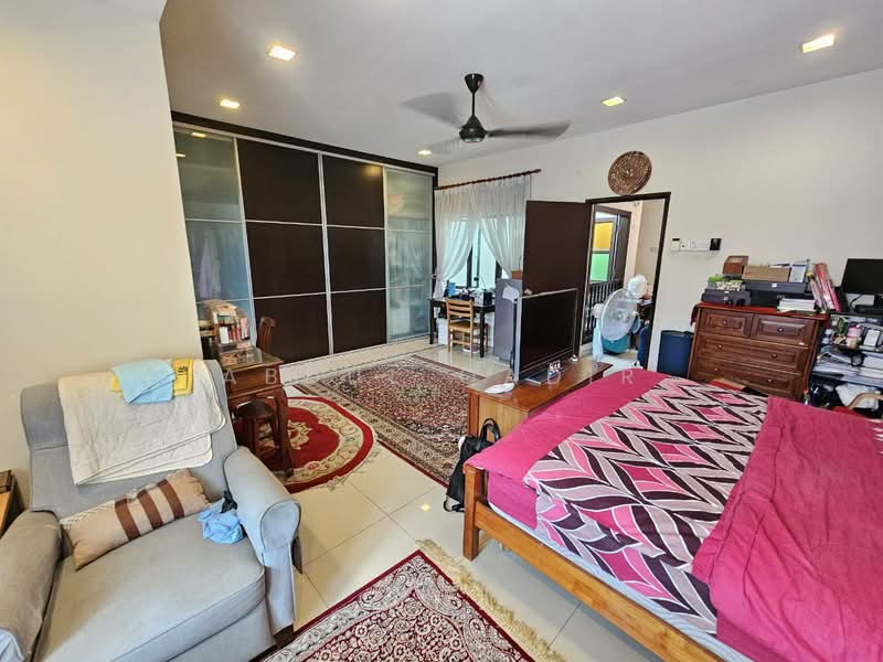 Rumah Teres 2.5 Tingkat untuk Dijual di Taman Dagang Permai (Ampang) - Abdul Qadir - PropertyGuru.com.my