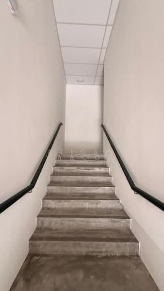 Retail Space for Rent in Bukit Jelutong (Shah Alam) - Atiqah Yaacob - Corridor - PropertyGuru.com.my