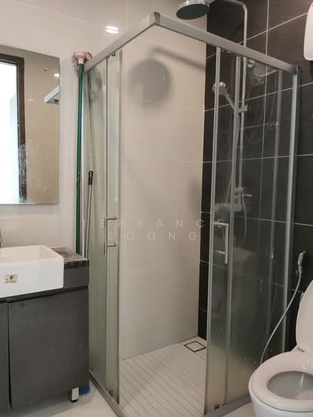 Kondominium untuk Disewa di Amberside @ Country Garden Danga Bay - Terrance Soong - Bathroom - PropertyGuru.com.my