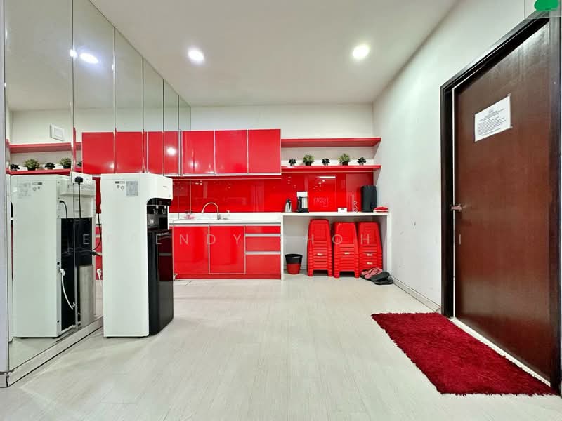 Shop / Office for Sale in Ampang (Selangor) - Effendy Shohaili - Kitchen - PropertyGuru.com.my
