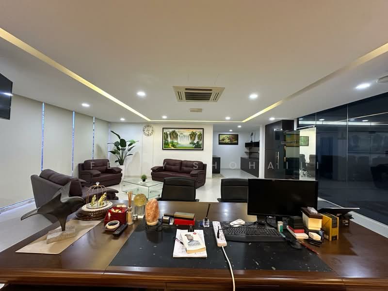 Shop / Office for Sale in Ampang (Selangor) - Effendy Shohaili - Living Room - PropertyGuru.com.my