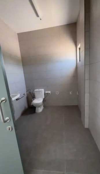 Factory for Rent in Sungai Manggis (Banting) - Cheong KL - Bathroom - PropertyGuru.com.my