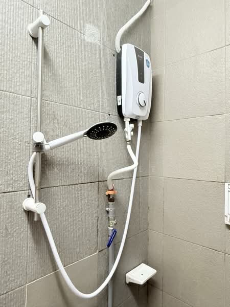 Servis Apartment untuk Disewa di First Subang (SS 15 Courtyard) - Kfong Lee - Bathroom - PropertyGuru.com.my
