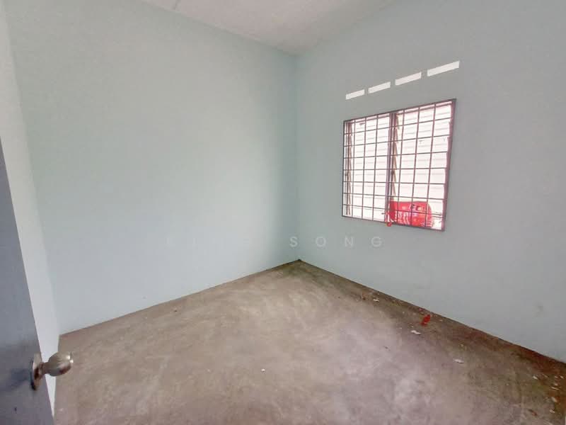 1-storey Terraced House for Sale in Taman Tanjung Minyak Utama (Tanjong Minyak) - King Song - PropertyGuru.com.my
