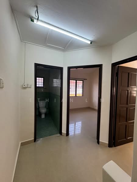 2-storey Terraced House for Sale in Sri Petaling (Kuala Lumpur) - Lim Ee Thian - Bathroom - PropertyGuru.com.my