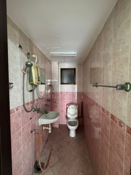 2-storey Terraced House for Sale in Sri Petaling (Kuala Lumpur) - Lim Ee Thian - Bathroom - PropertyGuru.com.my