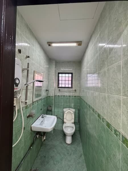 2-storey Terraced House for Sale in Sri Petaling (Kuala Lumpur) - Lim Ee Thian - Bathroom - PropertyGuru.com.my