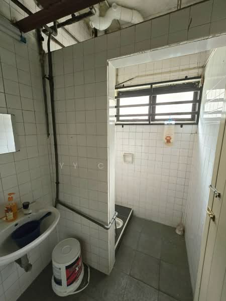 Kedai untuk Disewa di New Pasir Puteh (Ipoh) - YY Cheah - Bathroom - PropertyGuru.com.my