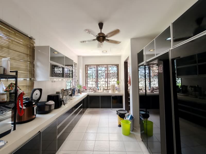 Rumah Berkembar untuk Dijual di Sungai Long (Bandar Sungai Long) - Jess Lee - PropertyGuru.com.my