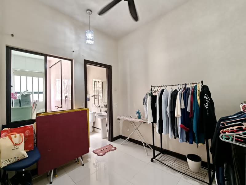 Rumah Berkembar untuk Dijual di Sungai Long (Bandar Sungai Long) - Jess Lee - PropertyGuru.com.my