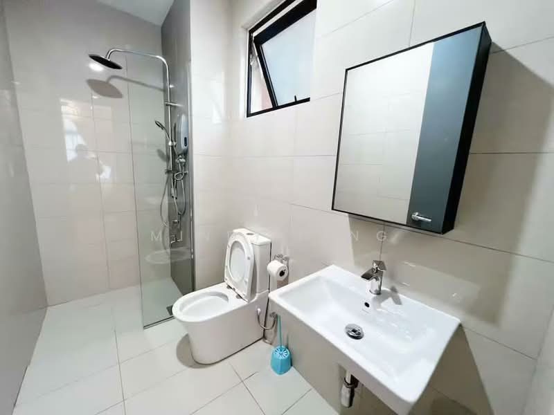 Service Residence for Sale at Paradigm Residence - Mindy Heng - Bathroom - PropertyGuru.com.my