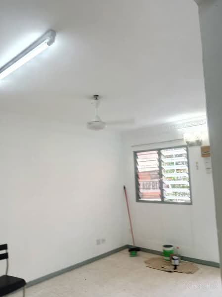 Flat for Sale at Pangsapuri Gombak Fasa 2 - Ahmad Gadafi Md Nor - Interior - PropertyGuru.com.my