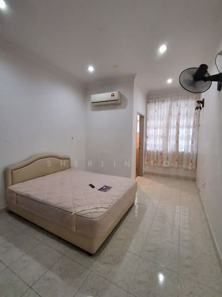 1-storey Terraced House for Sale in Taman Impian Emas (Skudai) - Sherlin To - Bedroom - PropertyGuru.com.my
