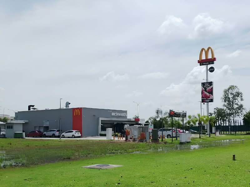 Shop for Rent in Bandar Rimbayu (Telok Panglima Garang) - Matthew Wong - Exterior - PropertyGuru.com.my