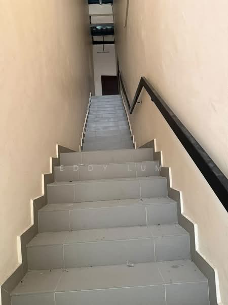 Kilang untuk Dijual di Jalan Klang Lama (Old Klang Road) (Kuala Lumpur) - Eddy Lum - Corridor - PropertyGuru.com.my