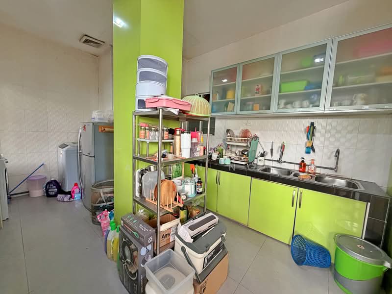 Semi-Detached House for Sale in Kuchai Lama (Kuala Lumpur) - Aivan Ng - Kitchen - PropertyGuru.com.my
