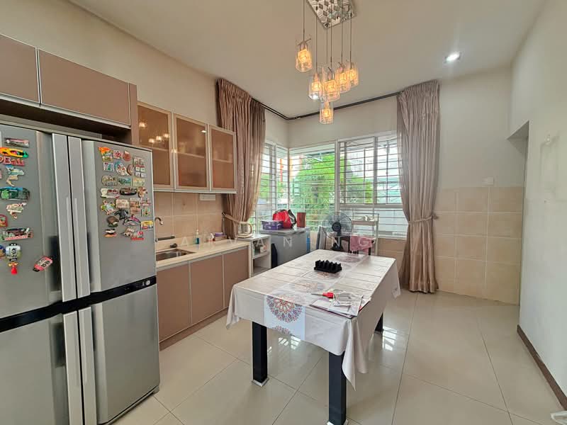 Semi-Detached House for Sale in Kuchai Lama (Kuala Lumpur) - Aivan Ng - Kitchen - PropertyGuru.com.my