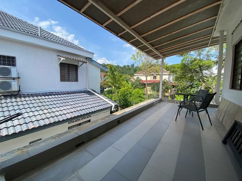 Rumah Teres 2 Tingkat untuk Dijual di Seksyen 7 (Shah Alam) - Shafika Shahidin - Balcony - PropertyGuru.com.my