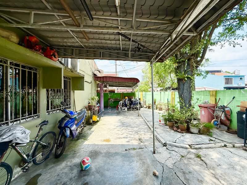 Rumah Teres 1 Tingkat untuk Dijual di Petaling Jaya (Selangor) - Abdul Rahman M Samsudeen - Exterior - PropertyGuru.com.my
