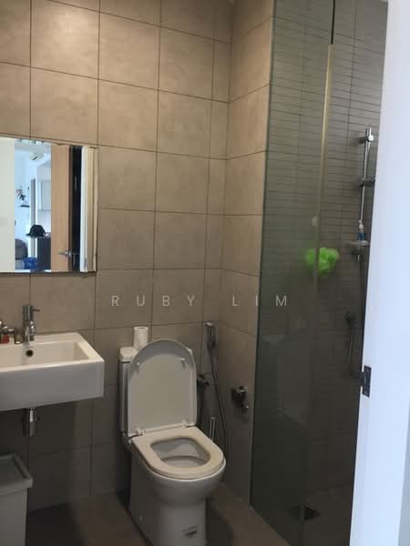 Servis Apartment untuk Dijual di Setia SKY Residences - Ruby Lim - Bathroom - PropertyGuru.com.my