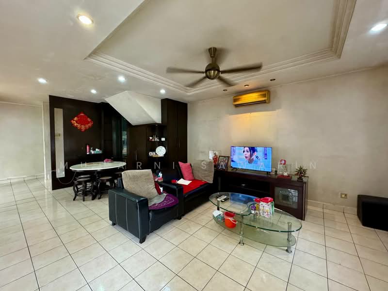 2-storey Terraced House for Sale in Cahaya Heights (Shah Alam) - muharni sawarin - Living Room - PropertyGuru.com.my