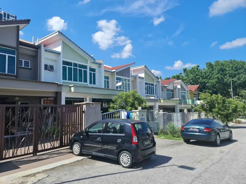 Rumah Teres untuk Dijual di TAMAN PUCHONG UTAMA (Puchong) - John Lee - Exterior - PropertyGuru.com.my