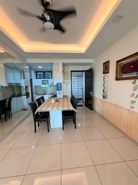 Service Residence for Sale at D'Secret Garden (Pangsapuri Kempas Indah) - Daniel Yong - Dining Room - PropertyGuru.com.my
