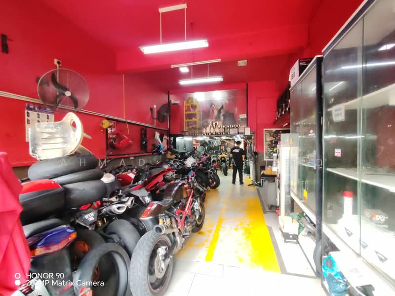 Kedai untuk Disewa di Ampang (Selangor) - Ahmad Gadafi Md Nor - Interior - PropertyGuru.com.my