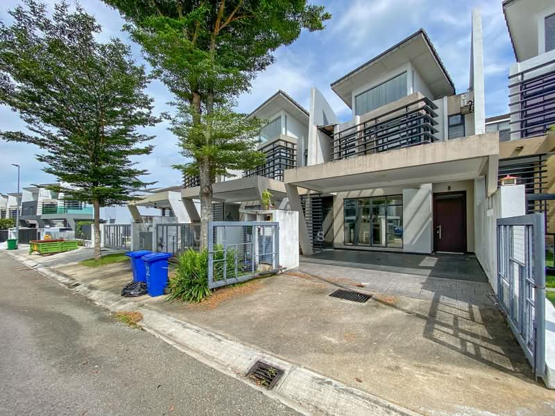 2-storey Terraced House for Sale in Laman Glenmarie (Shah Alam) - Zul Hasif - PropertyGuru.com.my