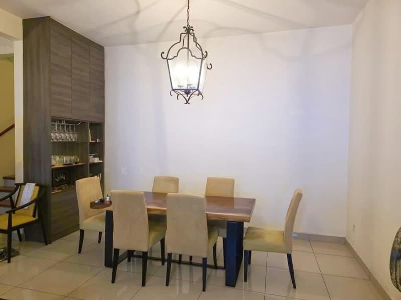Rumah Bandar untuk Dijual di 16 Sierra (Puchong) - Kian Leap - Dining Room - PropertyGuru.com.my