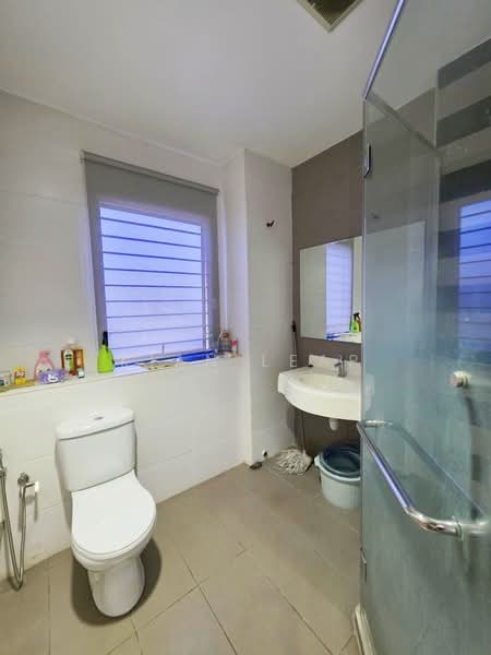Rumah Bandar untuk Dijual di 16 Sierra (Puchong) - Kian Leap - Bathroom - PropertyGuru.com.my