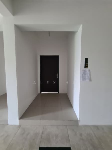 Condominium for Sale at Glisten Hill @ Juru - Alex Ho - Corridor - PropertyGuru.com.my