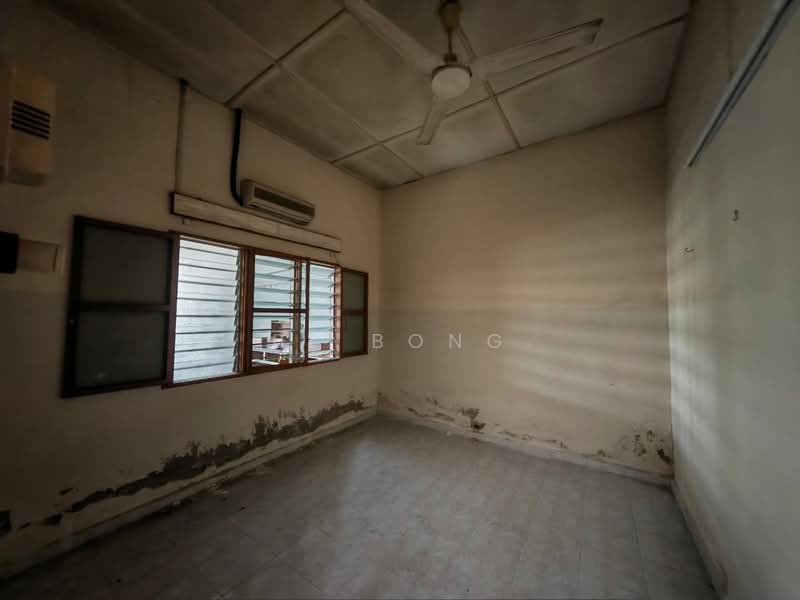 Rumah Teres 1 Tingkat untuk Dijual di Ujong Pasir (Melaka) - BL Bong - PropertyGuru.com.my