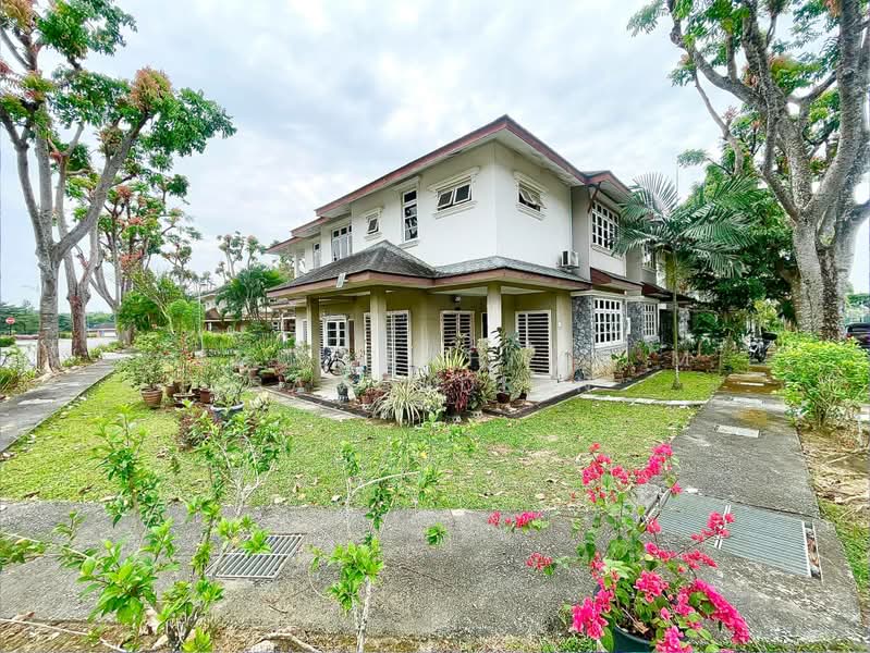 Rumah Teres 2 Tingkat untuk Dijual di Perdana Lakeview East (Cyberjaya) - Abdul Rahman M Samsudeen - Exterior - PropertyGuru.com.my