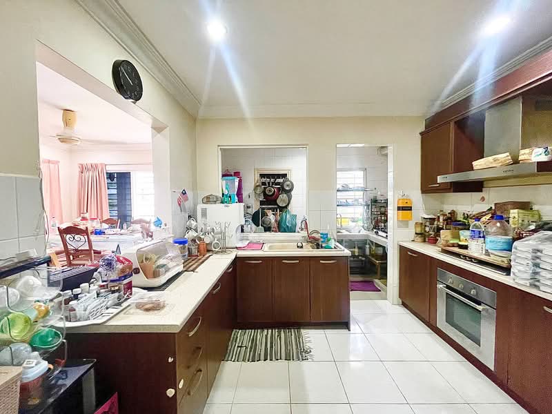 Rumah Teres 2 Tingkat untuk Dijual di Perdana Lakeview East (Cyberjaya) - Abdul Rahman M Samsudeen - Kitchen - PropertyGuru.com.my